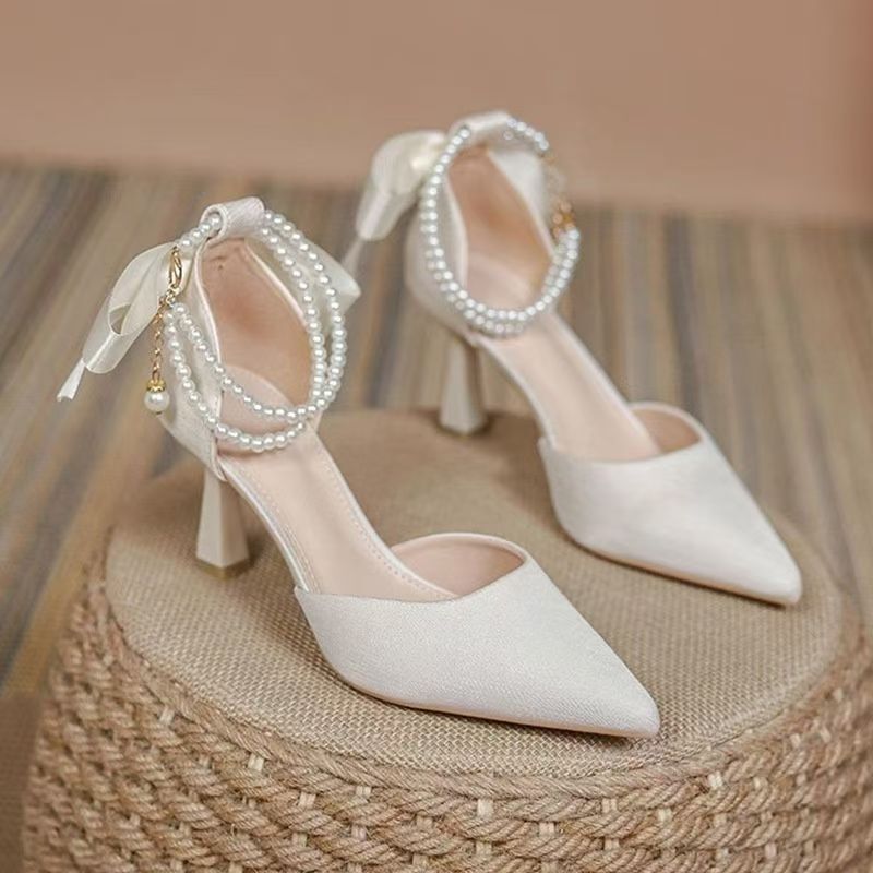 Pointed-Toe High-Heeled Shoes Paired with a Dress for Women, Spring Design, Niche Hollow-Out Pearl Stiletto Heels, Black Sexy Women's Shoes Pointed-Toe High-Heeled Shoes Paired with a Dress for Women, Spring Design, Niche Hollow-Out Pearl Stiletto Heels, Black Sexy Women's Shoes