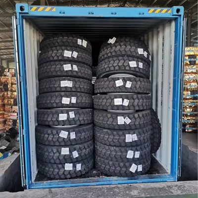 Goodyear tire 295/60R22.5 KMAX G2 pattern series tire (Vehicle tire)