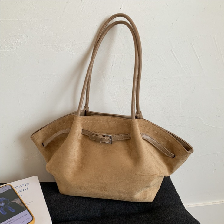 Transfronterizo retro alta sensación portátil brazaleta de gran capacidad bolsa tote para mujeres otoño y invierno 2025 nueva bolsa de hombro plegada