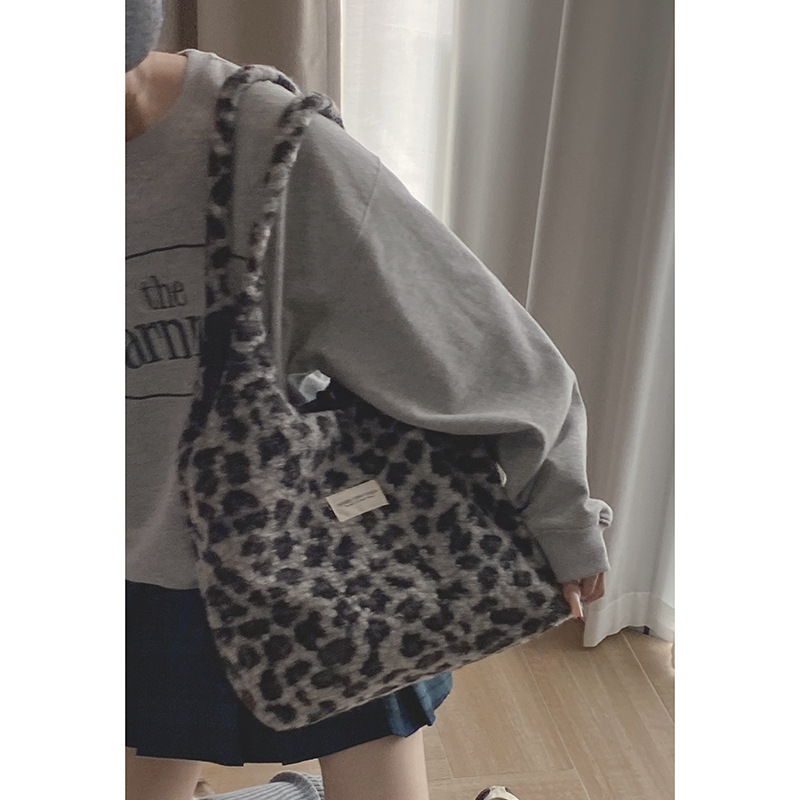 Leopard print