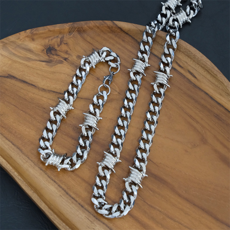 Neo Deco New Cross-Border Hip-Hop Thorn Cuban Chain Hiphop Titanium Personality Stainless Steel Punk Knotted Necklace_voghion.com