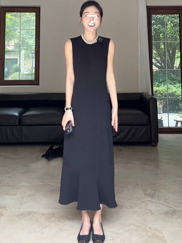 Jiujiu Guo French-Style Suit Dress with a Cinched Waist and Fishtail Design for Women, Suitable for Spring and Summer, Slimming and Elegant, Versatile Little Black Dress