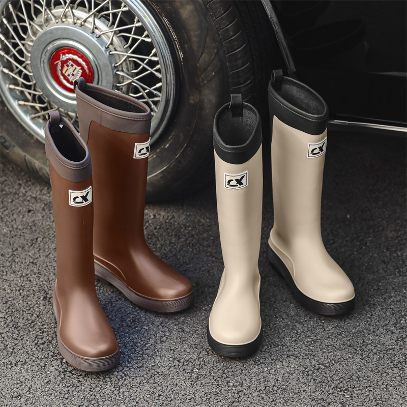 Botas de lluvia de tubo alto, botas de lluvia de moda para mujer, zapatos impermeables de suela gruesa para exteriores, zapatos de goma y botas de agua de tubo largo de terciopelo, mujeres transfronterizas image 3