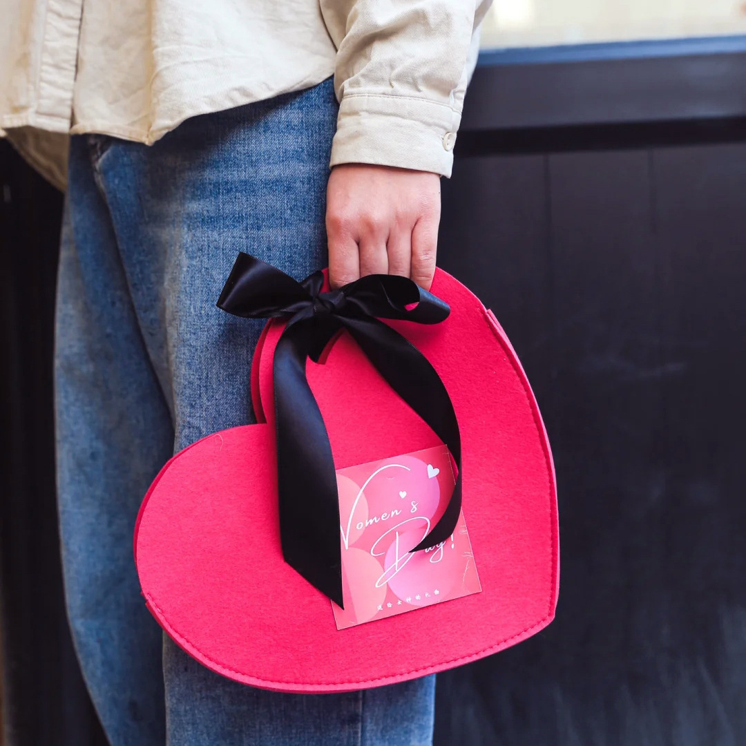 母亲节手提袋子婚礼伴手礼袋2023新款伴郎伴娘礼物结婚喜糖袋