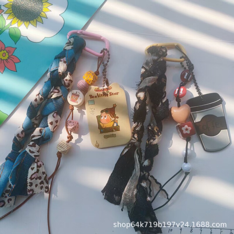 miu系包挂钥匙扣可爱皮质牛角包箱包配饰时尚创意编织串珠挂件|undefined