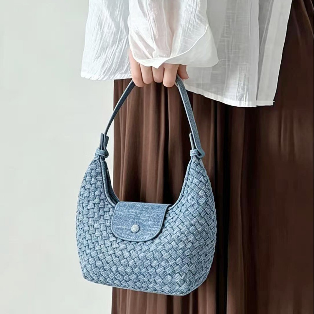 High-end hand-woven underarm bag, denim woven crescent bag, vintage niche design, unique shoulder and crossbody bag