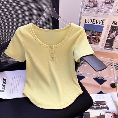 Women's Summer U-Neck Straight Sleeve T-Shirt with Design Sense, Minority Style, Curved Hem, Fitted Short-Sleeve Unusual Top