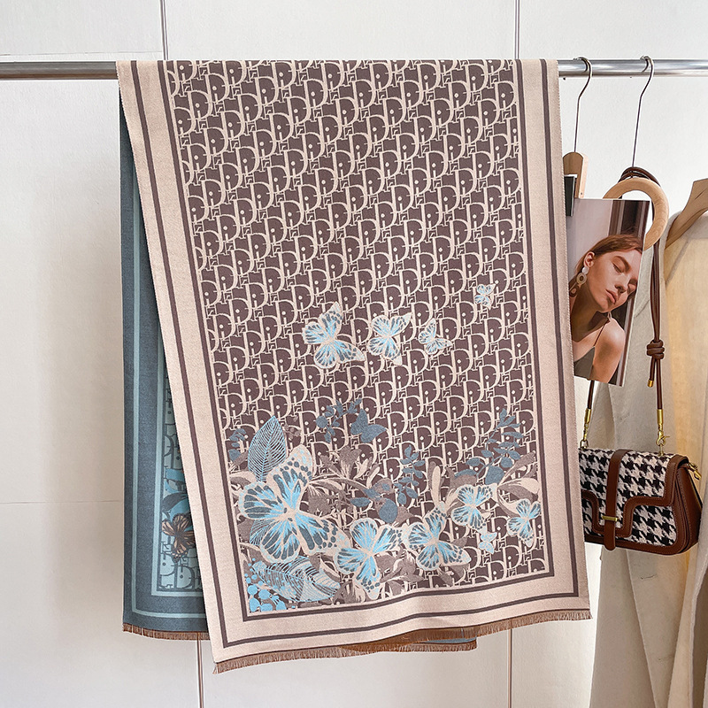 Europa y América nueva letra D mariposa impresa bufanda de las mujeres de doble cara chal de Cachemira de alta gama de moda bufanda caliente