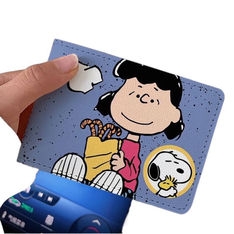 Lindo Snoopy coche Licencia de Conducir cubierta protectora cubierta de cuero vehículo de motor Certificado de licencia de conducir dos en uno
