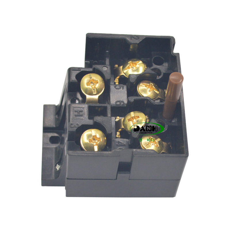 ˫��Ӵ���6���߶��Ӷ���һ΢������������ֶ���ťѹ���������