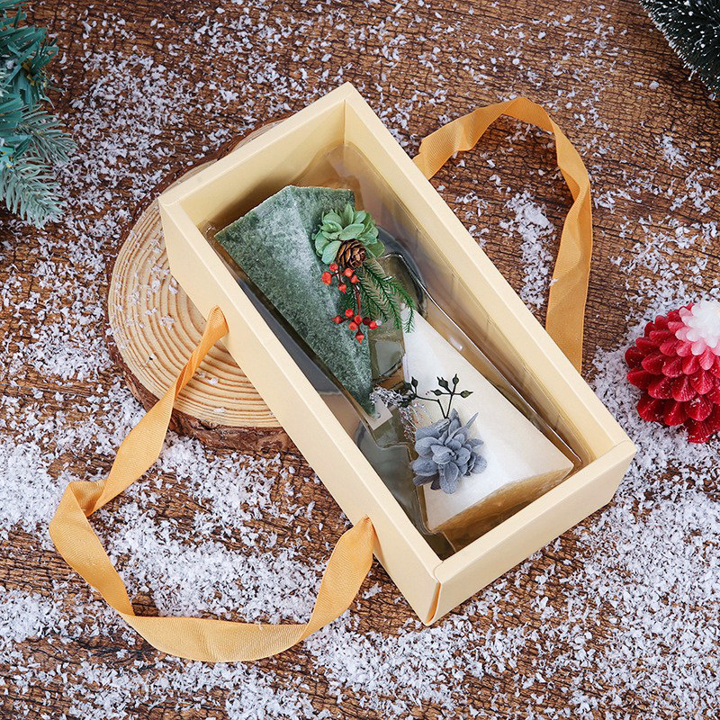 Enfeite de vela natalina criativo em formato de pinheiro com flocos de neve, estilo INS, para nicho ou presente sofisticado._voghion.com