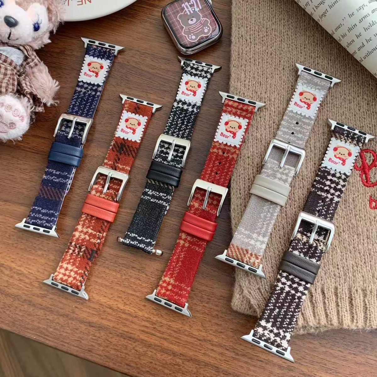 Suitable for Apple S11/S10 Watch Strap Iwatch98765Se Bear Wool Huawei Fit4/3 Xiaomi