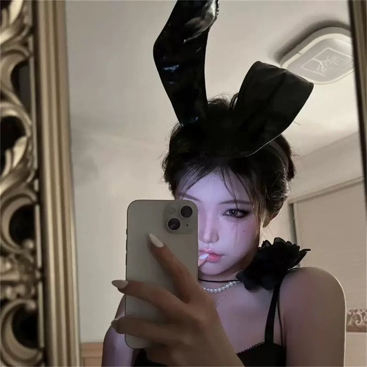 Diadema de encaje de celebridades de Internet Diadema de oreja de conejo negro Diadema de encaje de baile Diadema de fiesta de alta gama femenina al por mayor