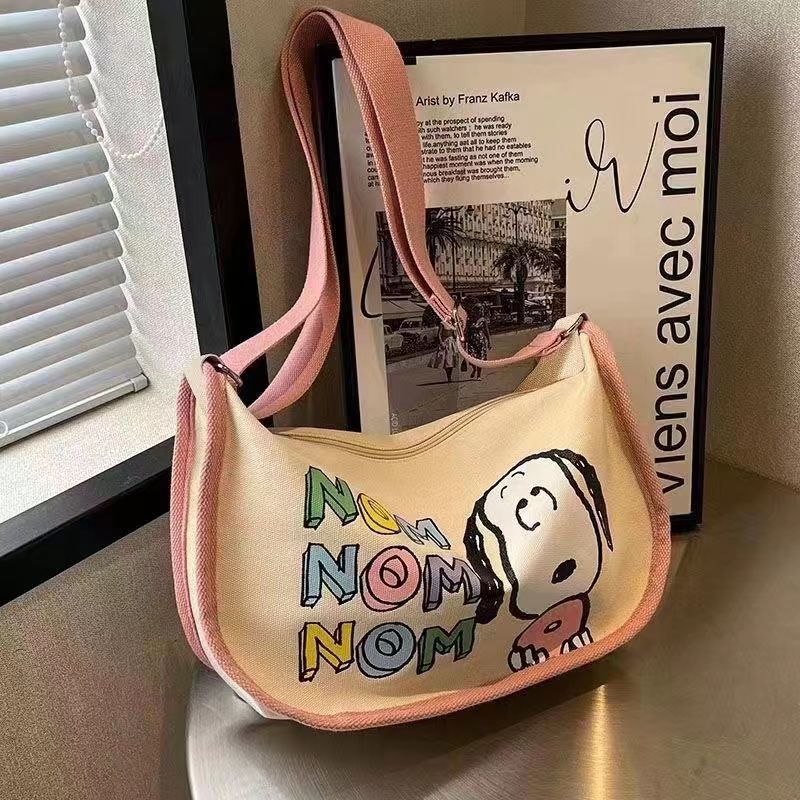 新款包包女斜挎帆布包小众日系卡通大容量单肩包马鞍一件包邮代发