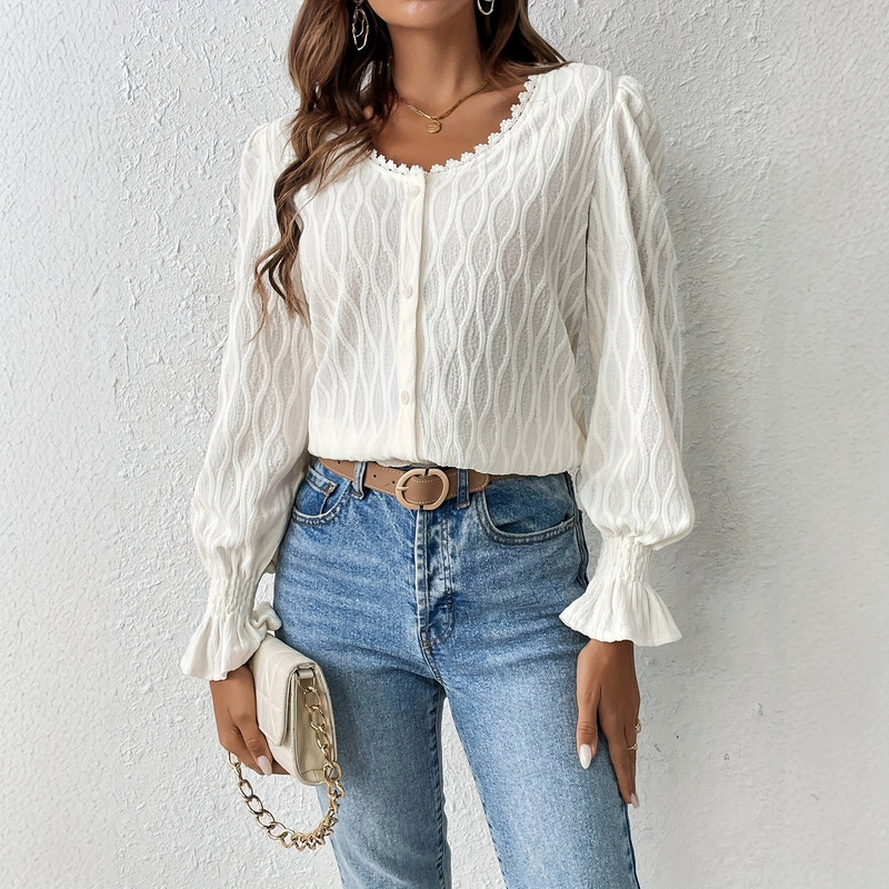 Fashionable and elegant French-style embossed lace trim ruffle cuff button-front shirt