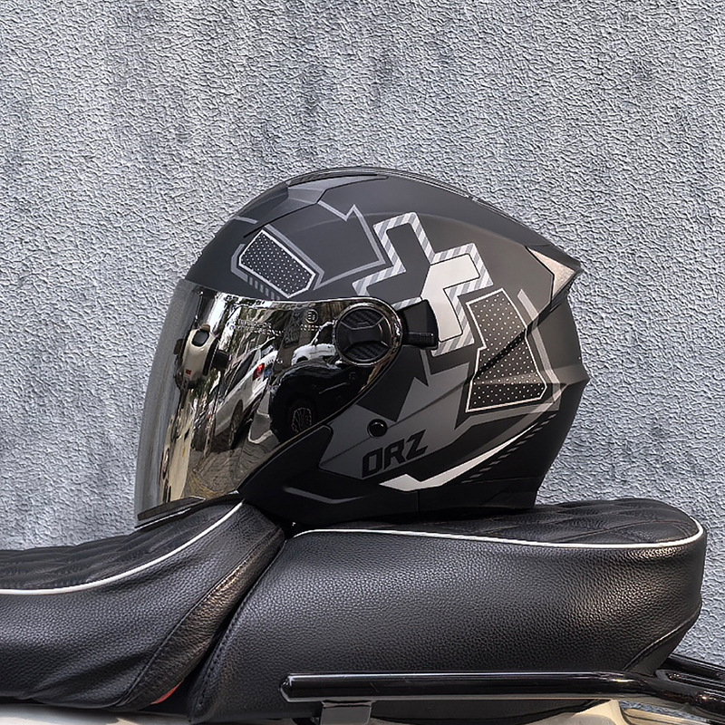 Juego gris con plateado