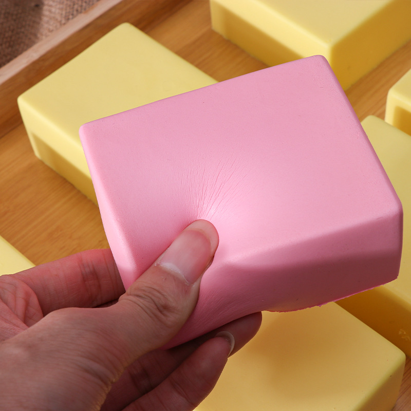 딸기 두꺼운 우유 벽돌 핀치