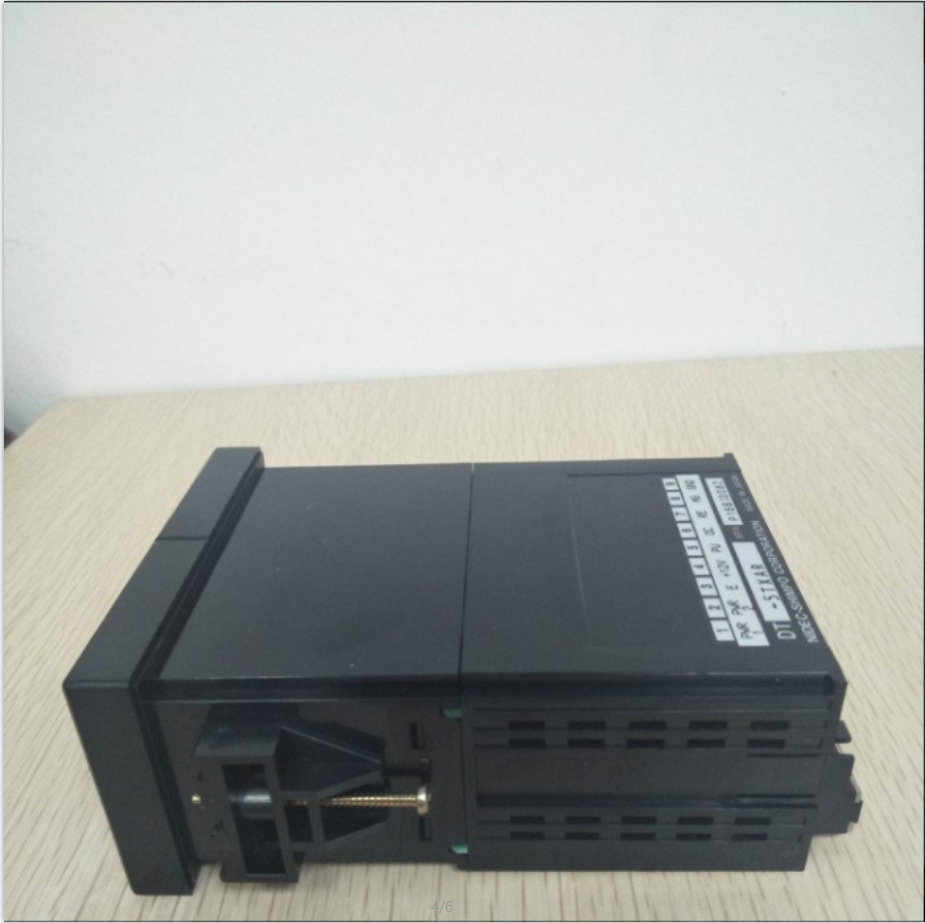 Japan's new Baonide embedded plate type rotary tachometer DT-5TXAR digital display speedometer speedometer tachometer