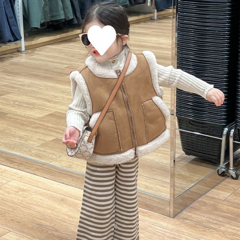 카키색 벨벳 조끼, 패셔너블하고 활용도가 높으며 가을, 겨울 핫 스타일