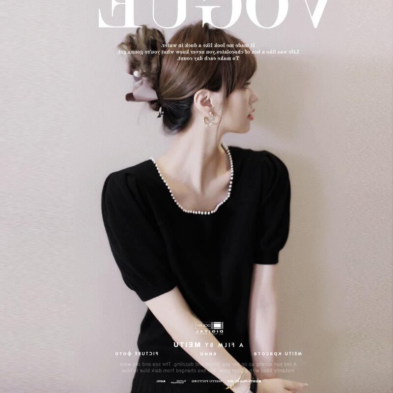 Hepburn Style Elegant French Style Square Collar Pearl Small Pocket Sleeve Merino Wool Sweater Autumn Women Black