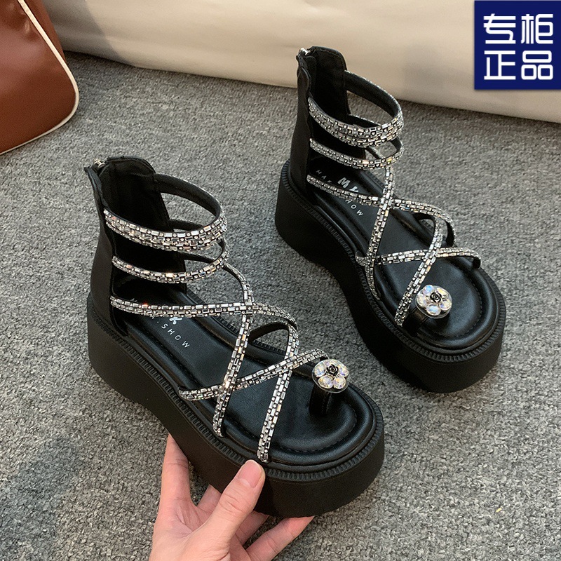 Universal summer retro sandals platform