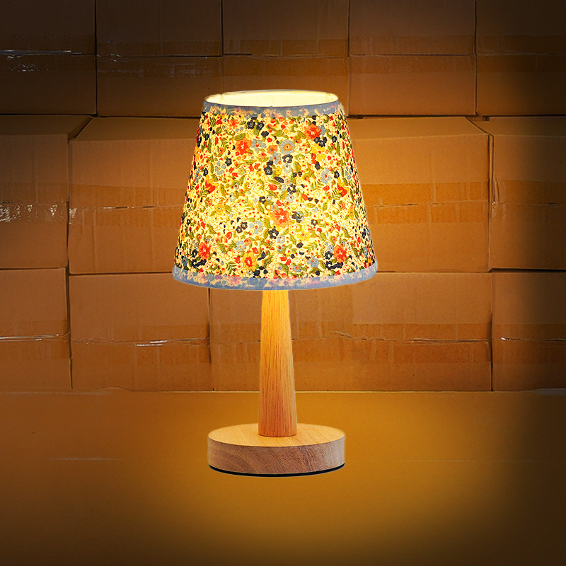 Lámpara de escritorio de madera nórdica decoración creativa dormitorio dormitorio lámpara de cabecera LED de control remoto lámpara de noche luces de sueño