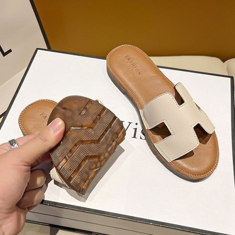 Elegant summer women's slippers