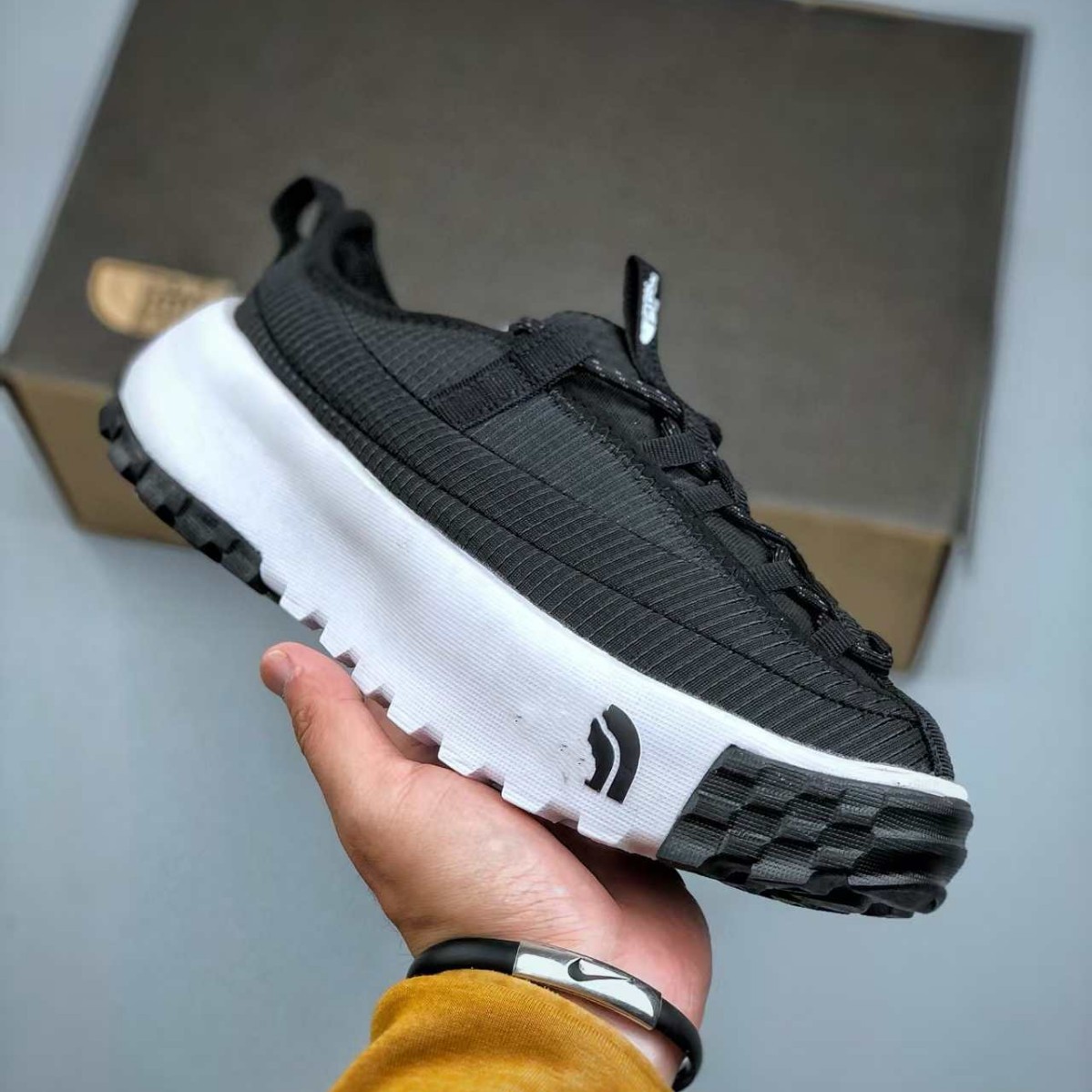 Putian Shoes Pure Original Outdoor Waterproof and Wear-Resistant Hiking and Mountaineering Shoes Off-Road Face Cedar Mesa High Non-Slip