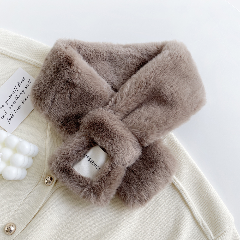 Sciarpa donna in peluche incrociata morbida e calda invernale_voghion.com