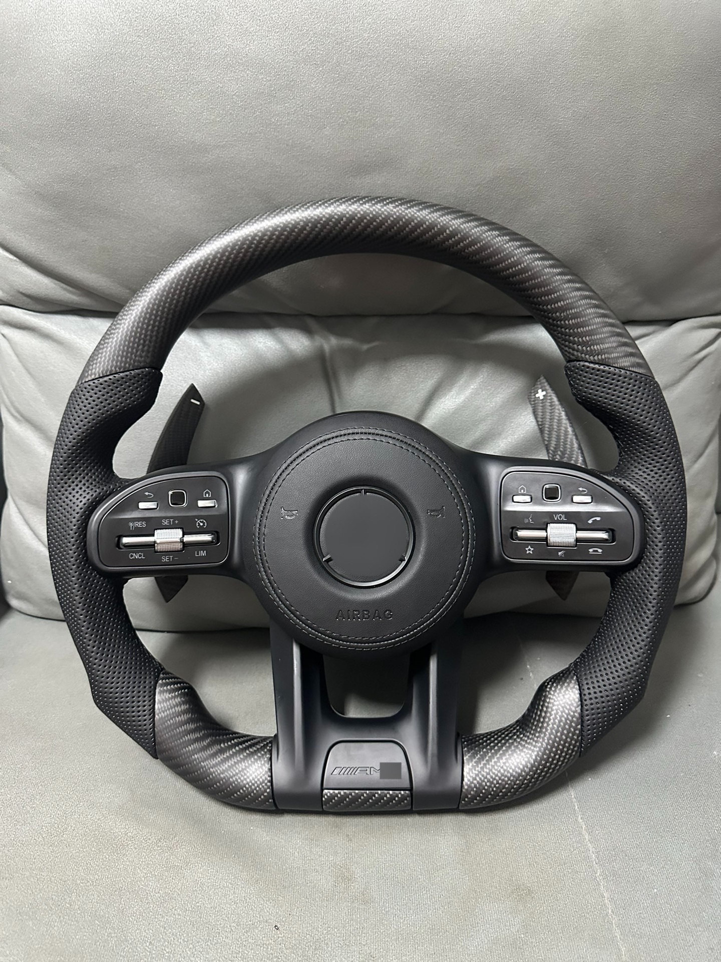 Special upgrade for Mercedes-Benz C steering wheel, modified for the new C260L, C43, C200, AMG-class, matte carbon fiber assembly
