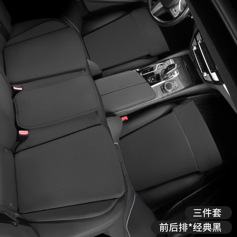 自動車の座布団と長い足の女性の運転手の車載の主な助手席のシートは神器の滑り止めを支えて、位置を移動しません。|undefined