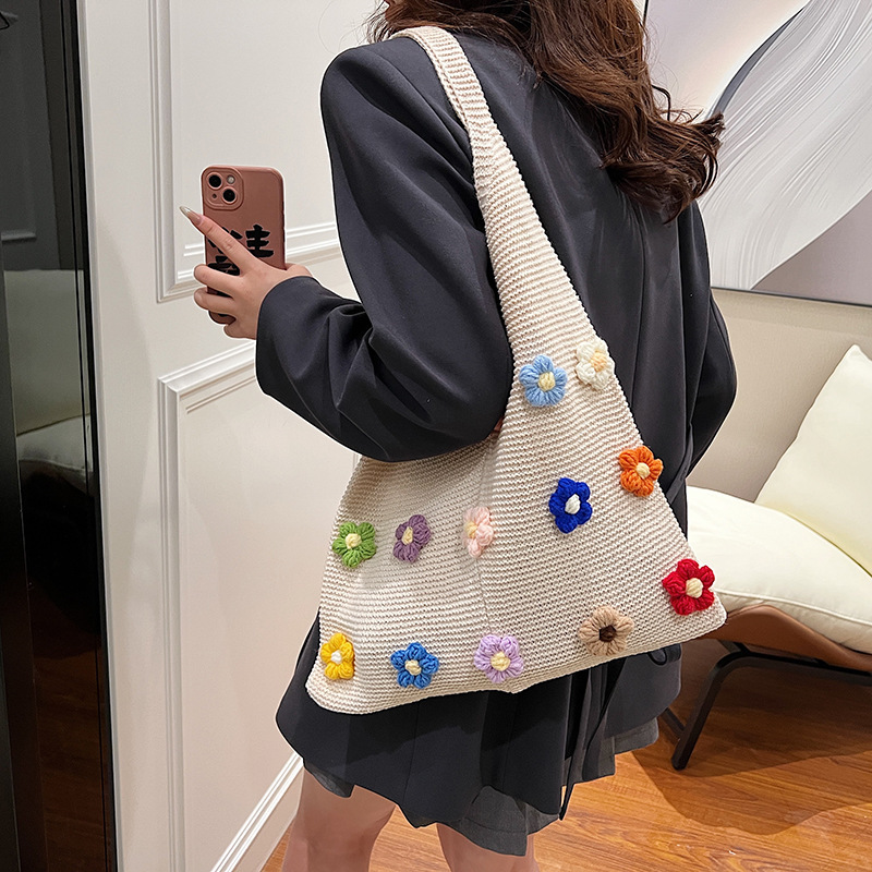 Cute wool flower woven tote bag women's bag 2024 New sweet fashion large capacity shoulder underarm bag