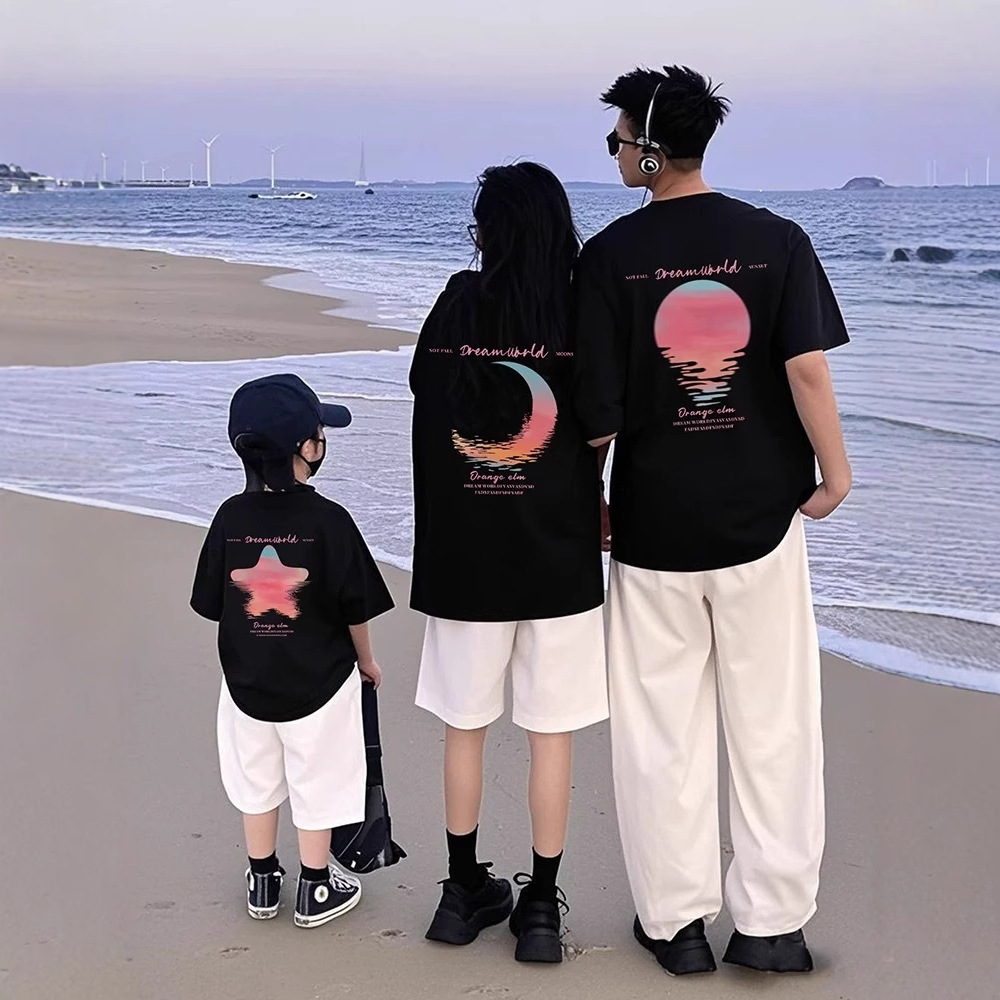 다양한 2026년 초인기 가족룩, 3~4인 가족을 위한 여름 반팔 티셔츠, 도파민 아동복, 롬퍼