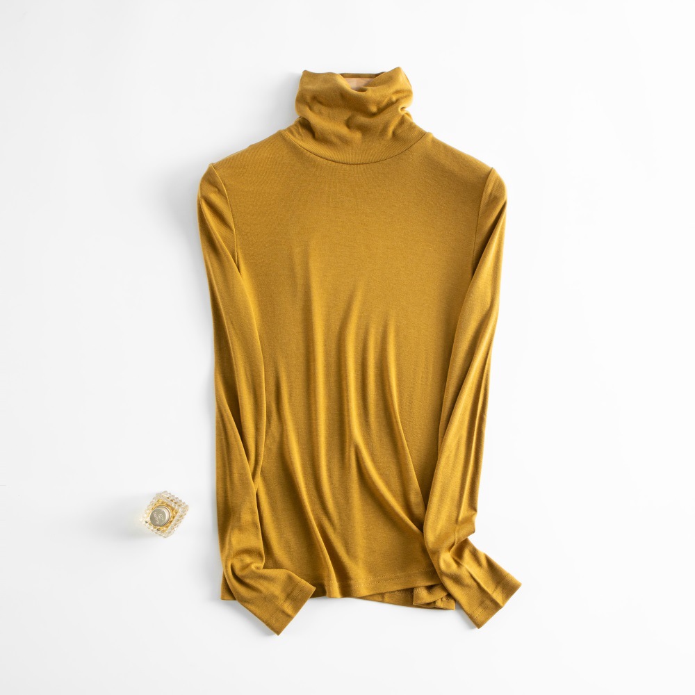 Yuyue ソリッドカラーシルクタートルネックボトムシャツ、暖かくスリムフィットのトップス、女性用の快適な薄手のシルクインナーニットセーター