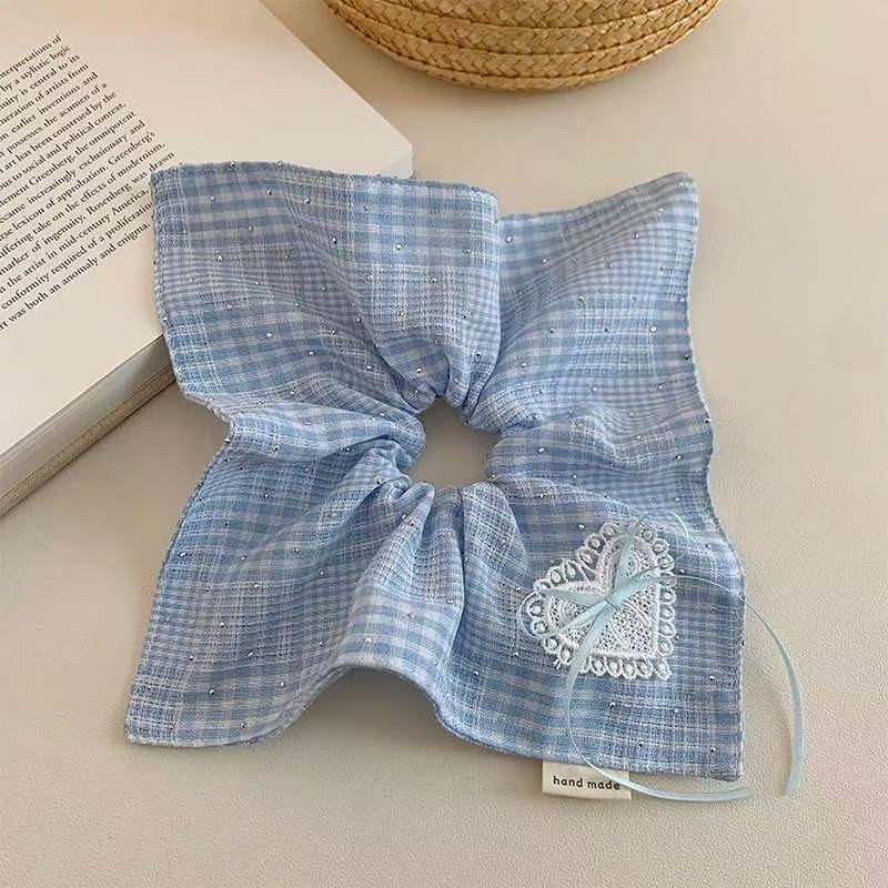 5644 블루 체크 러브 스퀘어 스카프 (25cm)