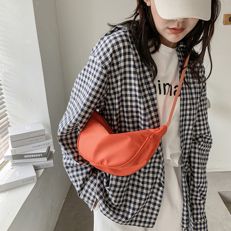 2024 New Style Dumpling Bag Fashionable Street Solid Color Simple Crossbody Bag Japanese Style Ins Style Soft Girl Student Shoulder Bag