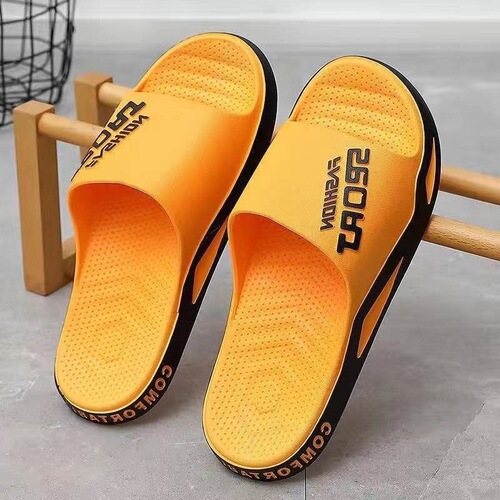  New Men's Summer Outdoor Slippers with Soft, Squeezable Soles, Durable, Thick-Soled Sports Slippers for Women, Wholesale