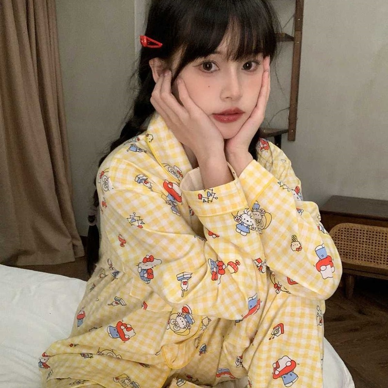 格子のハローキティのパジャマの女性春秋の新型の長袖のズボンの日系の漫画の部屋の服のスーツは外で着ることができます。|undefined