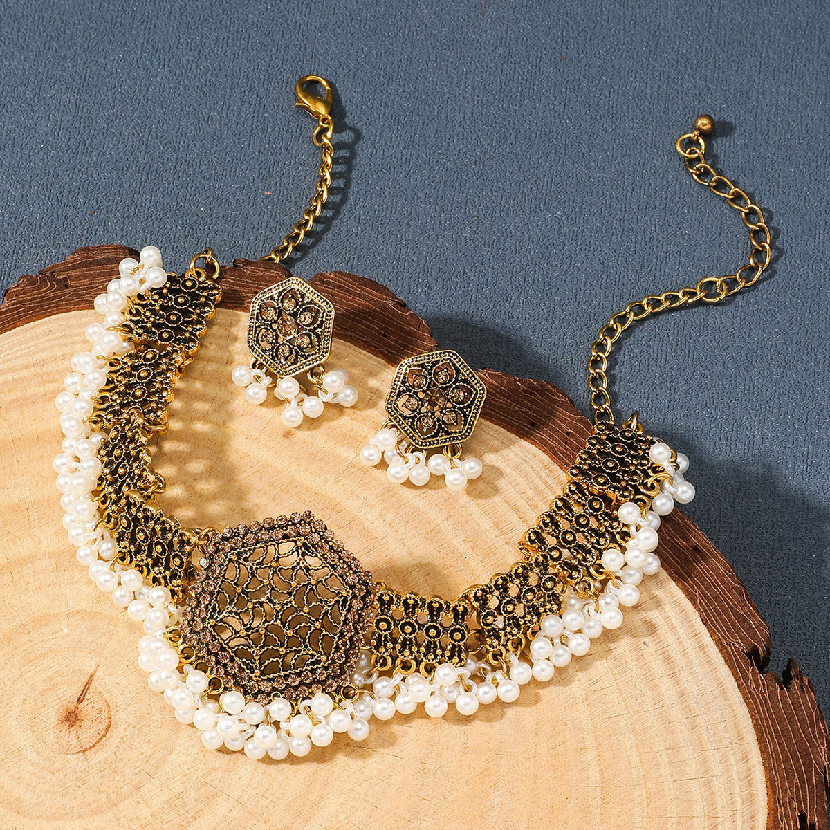 F retro jewelry gold diamond (50) grams