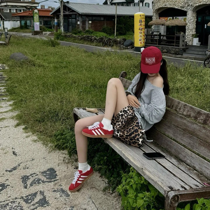 现货韩国小众潮牌MARITHE刺绣高品质软顶鸭舌帽经典男女款棒球帽|undefined