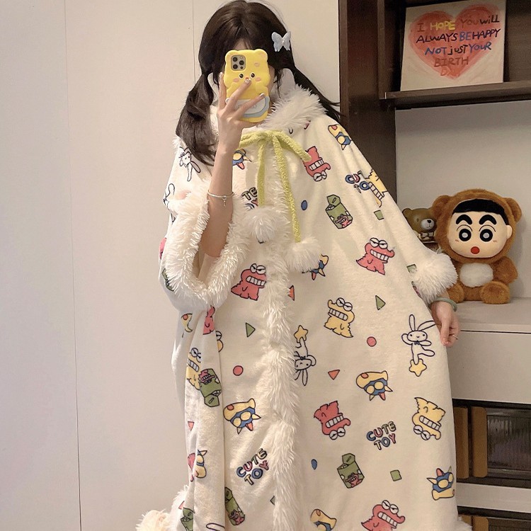 蜡笔小新斗篷披风睡衣女秋冬季款睡袍珊瑚绒加厚法兰绒睡裙家居服|undefined