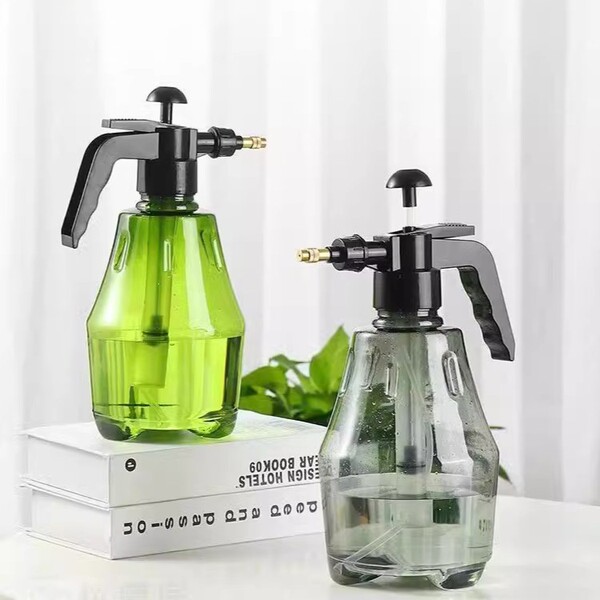 Manual Air Pressure Watering Can Gardening Watering Can Household Cleaning and Disinfection Watering Can Large Capacity Watering Can