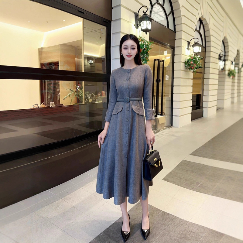 Women's Dress 2025 Autum European and American Style Round Neck Single-Breasted Waist Large Swing Skirt Retro Elegant Versatile Style