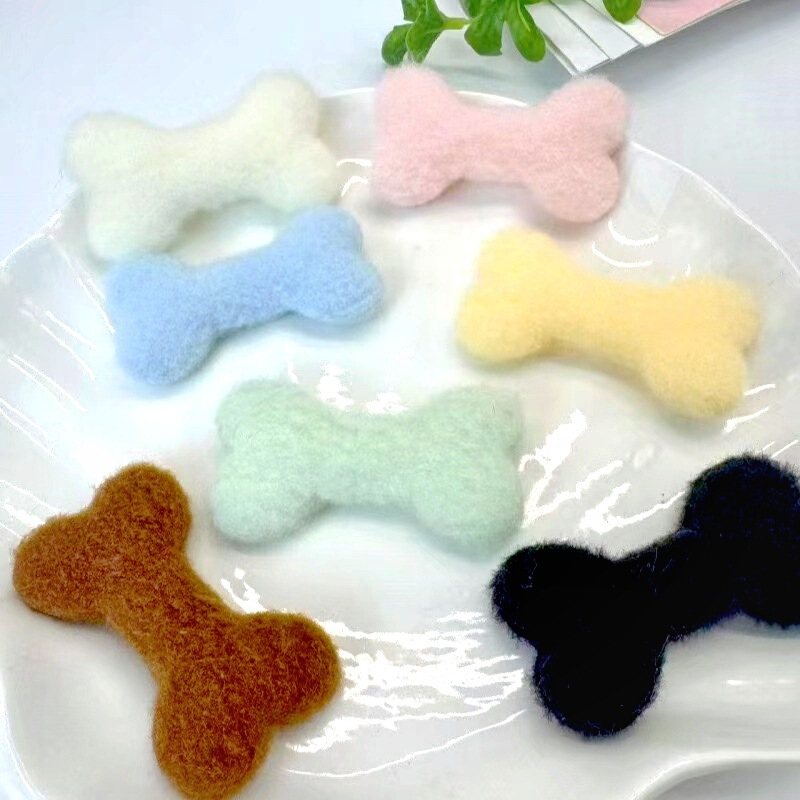 Cute double-sided plush dog bone brooch clothing accessories bag shoes and socks DIY accessories cotton filling accessories Cute double-sided plush dog bone brooch clothing accessories bag shoes and socks DIY accessories cotton filling accessories