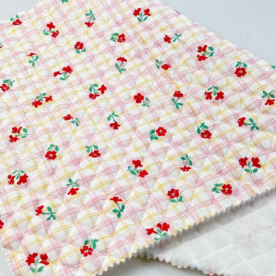 Self-owned factory polyester spring woven small diamond Plaid quilted cotton fabric small floral cosmetic bag luggage fabric