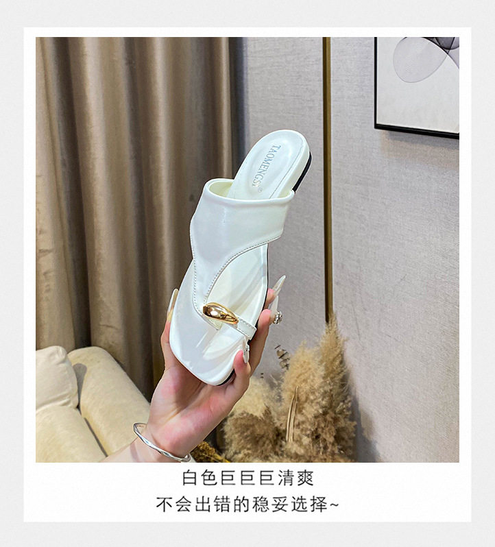 Dép sandal nữ quai ngang xỏ ngón mũi vuông đế bằng — Màu trắng, Màu vàng, Màu đen chi tiết 9