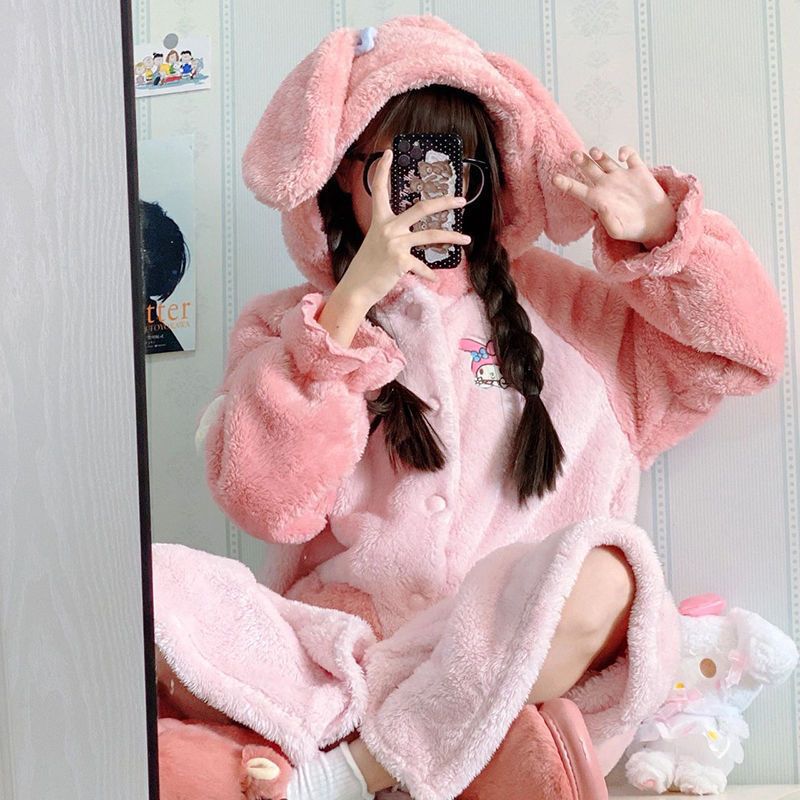 かわいいネットの赤い美楽蒂の寝衣は厚いサンゴの絨毛のパジャマの女性の2025年の新型の冬のフランネルのパジャマの女性を厚くします。|undefined