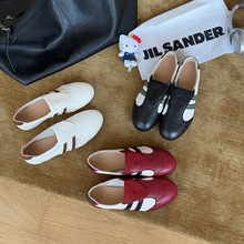 MARCO&JOYCE��Ӗ�n��Ь�¿�r�Џ͹����eһ�_��Ů�����eӖ��Ь