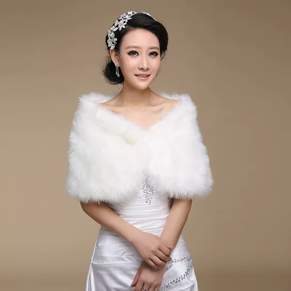 New Wedding Shawl Winter Warm Cape Coat for Women, Faux Rabbit Fur Bridal Wedding Dress with Thick Tassels, High-End Feel