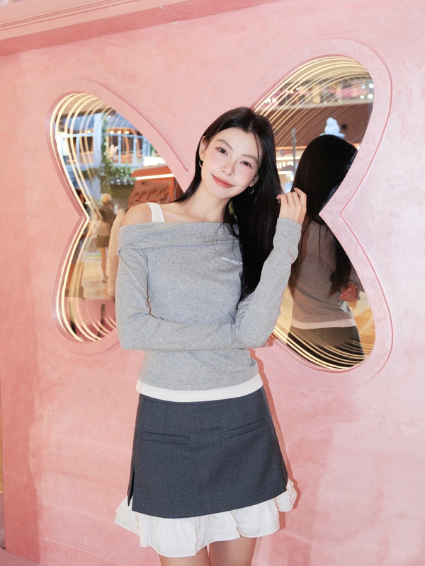 an*家南油高版本美式辣妹风显瘦斜肩长袖吊带针织假两件露肩T恤女|undefined
